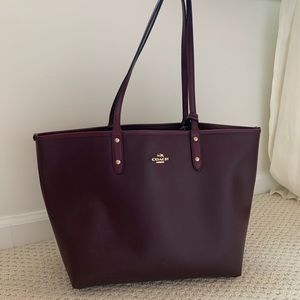 Coach reversible city tote in oxblood